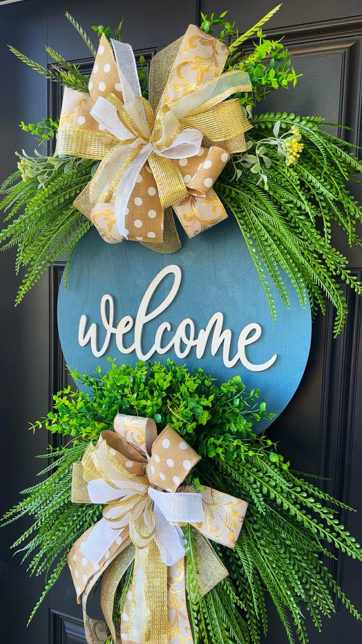 Welcome Luxe Wreath Design